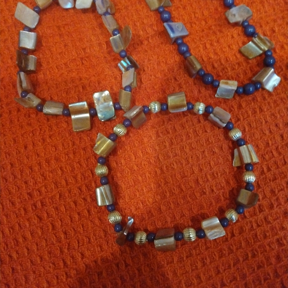 Necklace, bracelets and earrings set - Picture 3 of 5